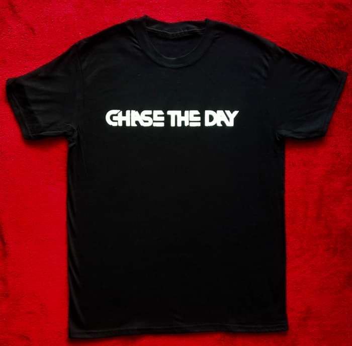 Logo T Shirt - Black - Chase the Day