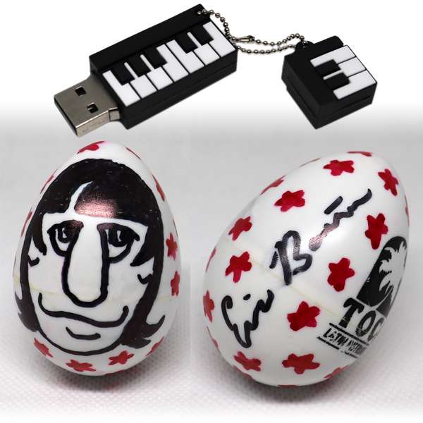 Egg Shaker & Obsolete Deluxe Thumbdrive - Eric Barao