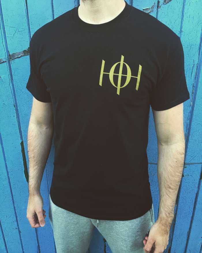 UNISEX T IN BLACK - House of Hatchets