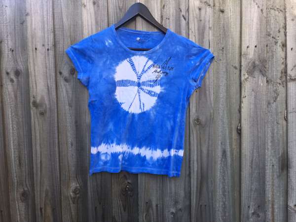 One-of-a-kind, 90's Covers EP T-shirt - blue sky burst tie-dye ! XS womens. - Lisa Mitchell