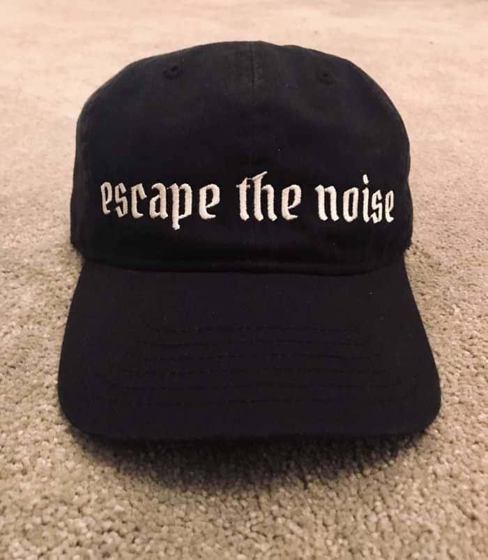 ESCAPE THE NOISE CAP (LIMITED EDITION) - MOMENT OF CLARITY