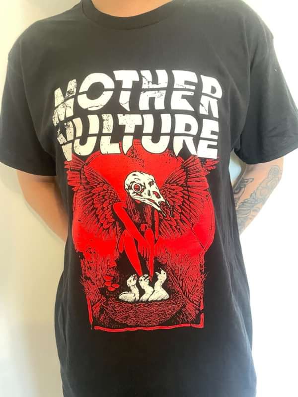 Mother Knows Best T-shirt - Mother Vulture