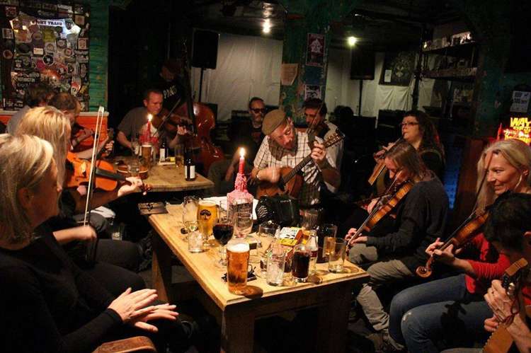 The No Frills Folk Club